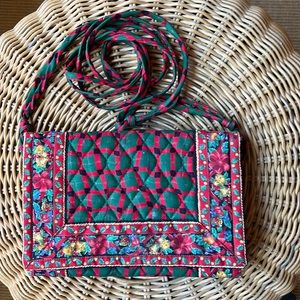 Vera Bradley Quilted Crossbody Purse Retired Christmas Noel Pattern Velcro Close